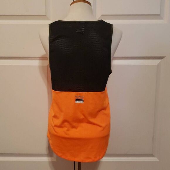 Pink Gym & Tonic Tank Top‎ Size Small - Picture 2 of 5